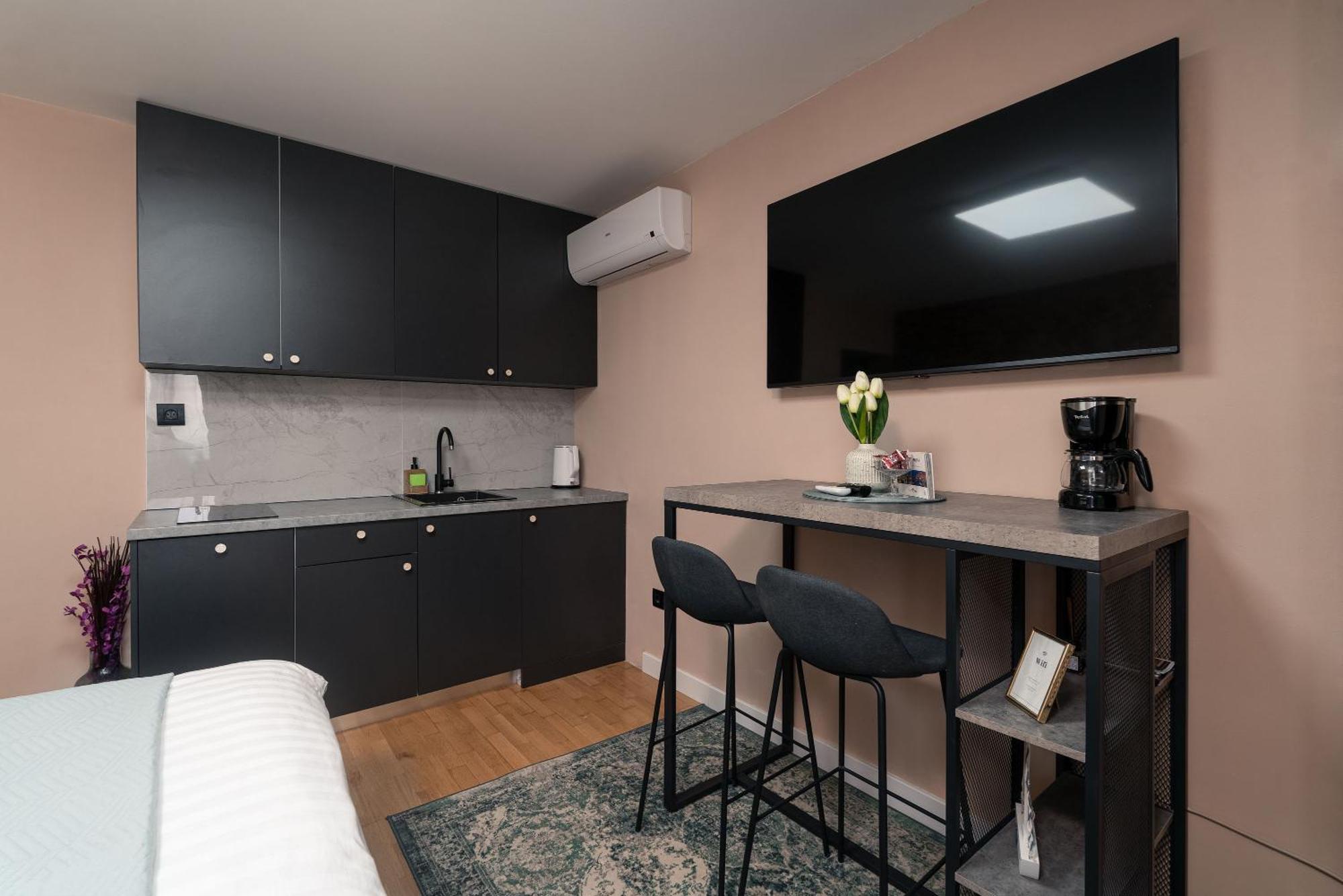 Sapphire Studio Apartment With Free Private Parking Dubrovnik Bagian luar foto